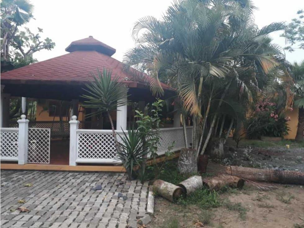 Venta de casa campestre de 2 hectáreas en los pericos, monteria - 1