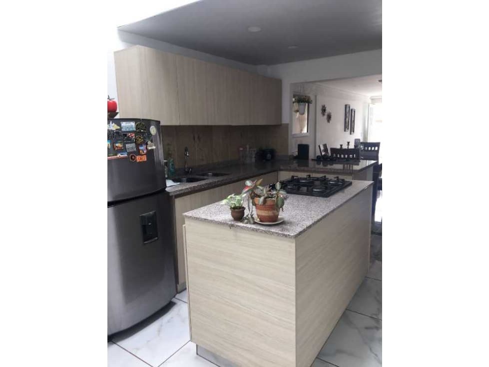 Venta de hermosa casa sector occidente - 1