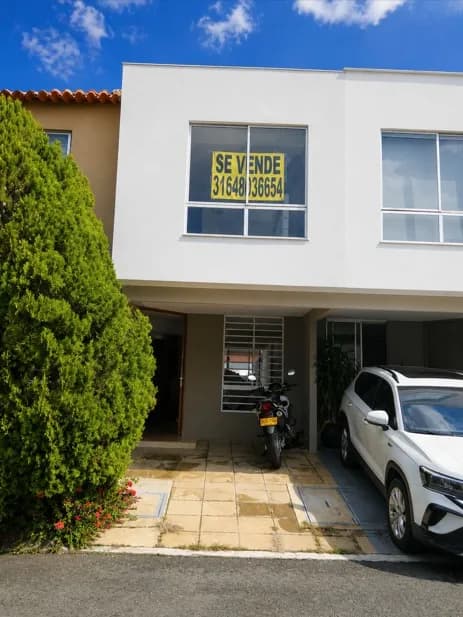 Venta Casa en Conjunto Residencial Tucán Jamundi - 1