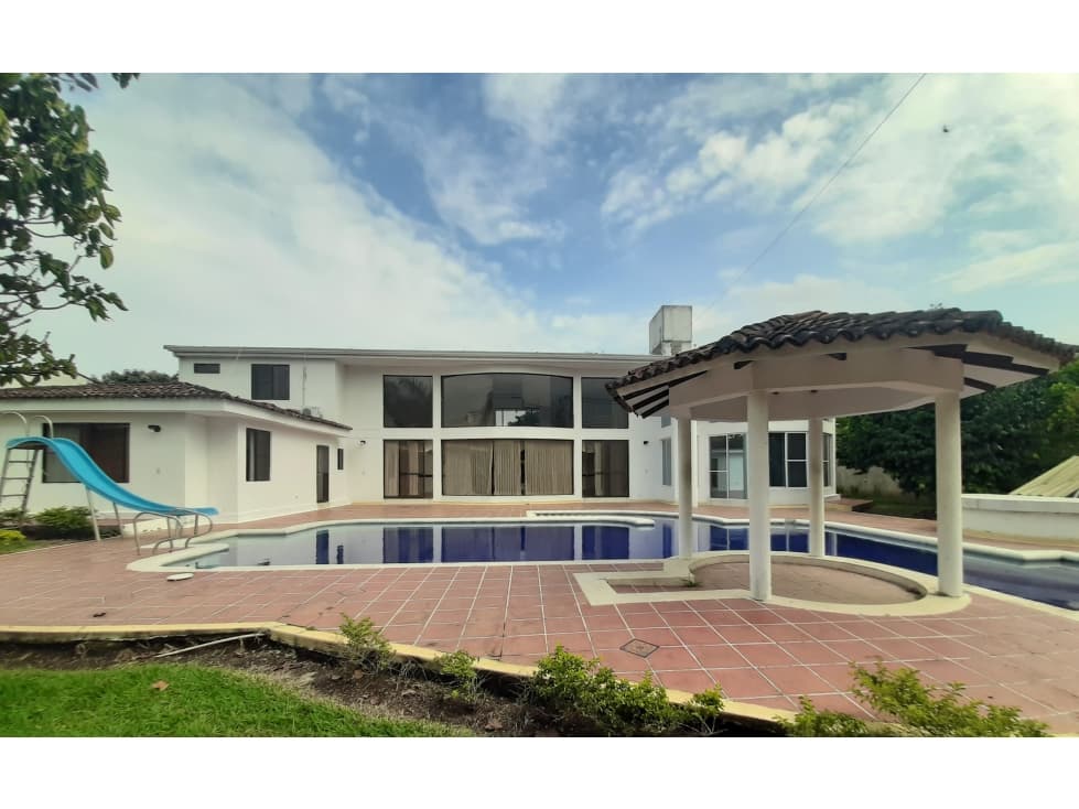 Casa campestre en venta en condominio Las Mercedes - 1