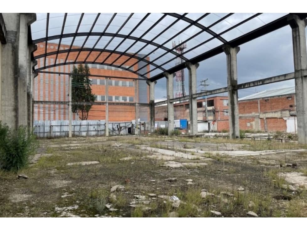 VENTA LOTE DE 1.548 M² EN MONTEVIDEO - 1