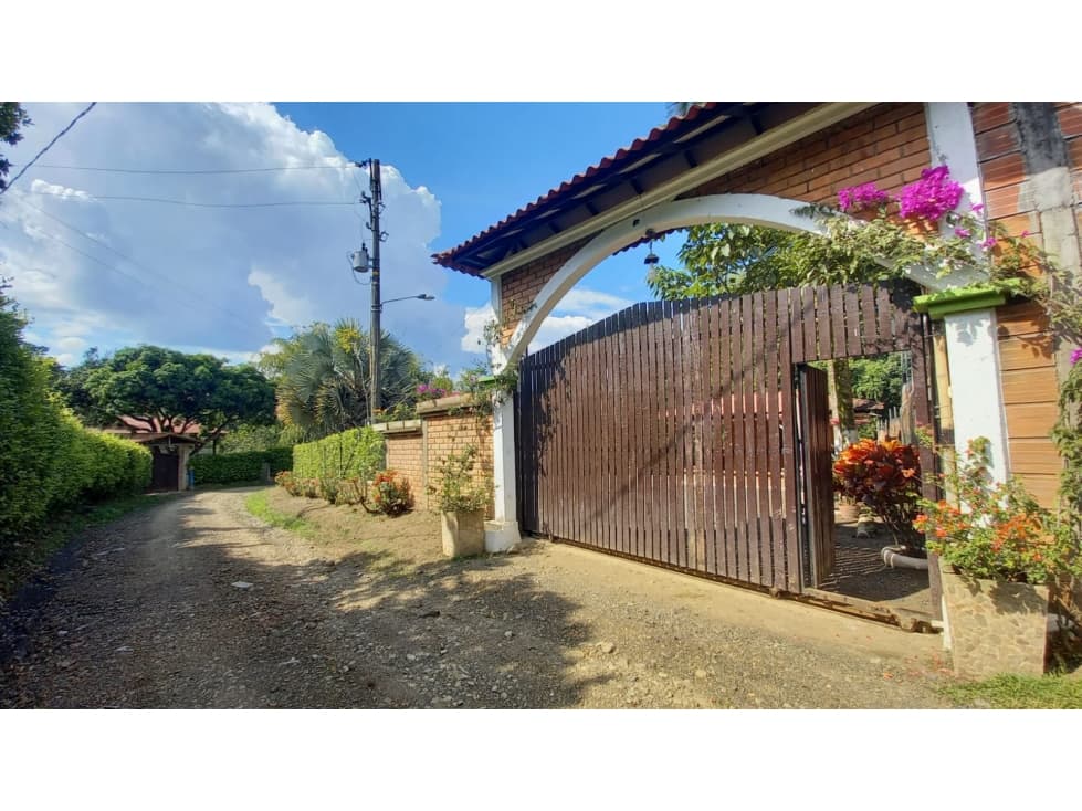 VENTA FINCA EN LA VEREDA HONDA, COMBIA - 1