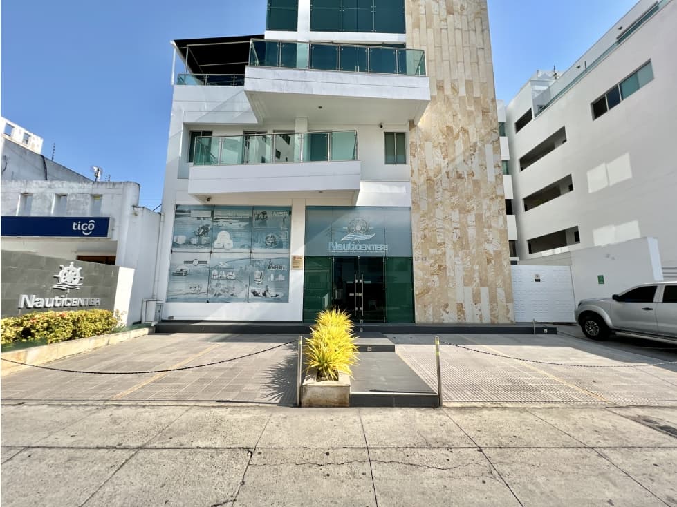 VENTA Edificio Comercial con Apartamento Dúplex en Manga - 1