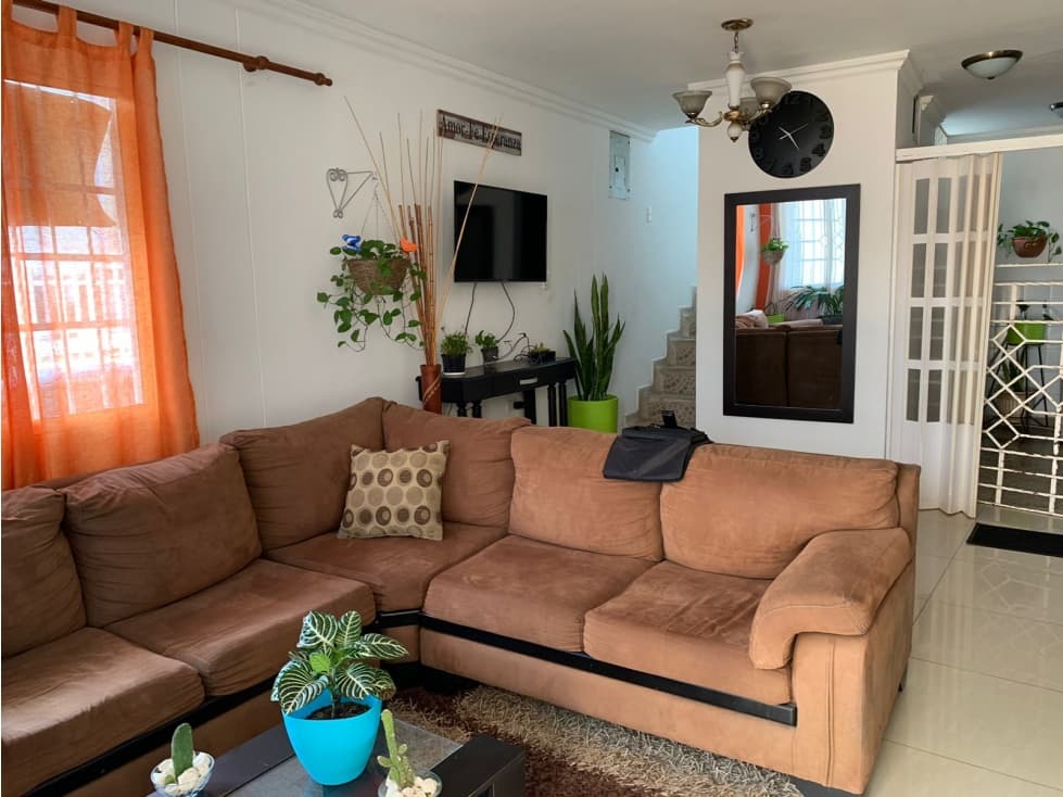 CASA EN VENTA CIUDAD JARDIN - 1