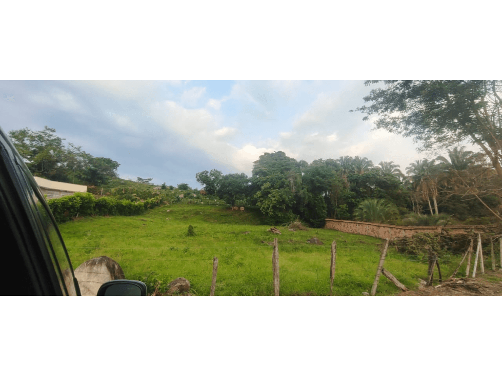 Venta de lote de 2272 M2 en La Mesa CUND, zona de valorización - 1