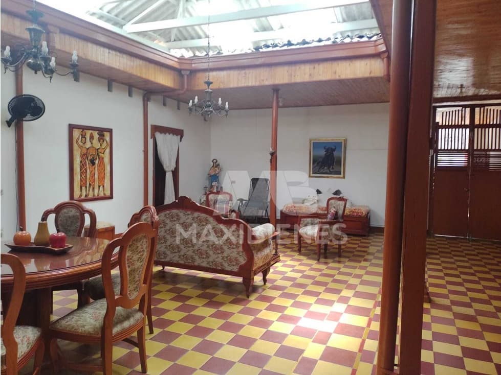CASA EN VENTA SECTOR SAN CARLOS - 1