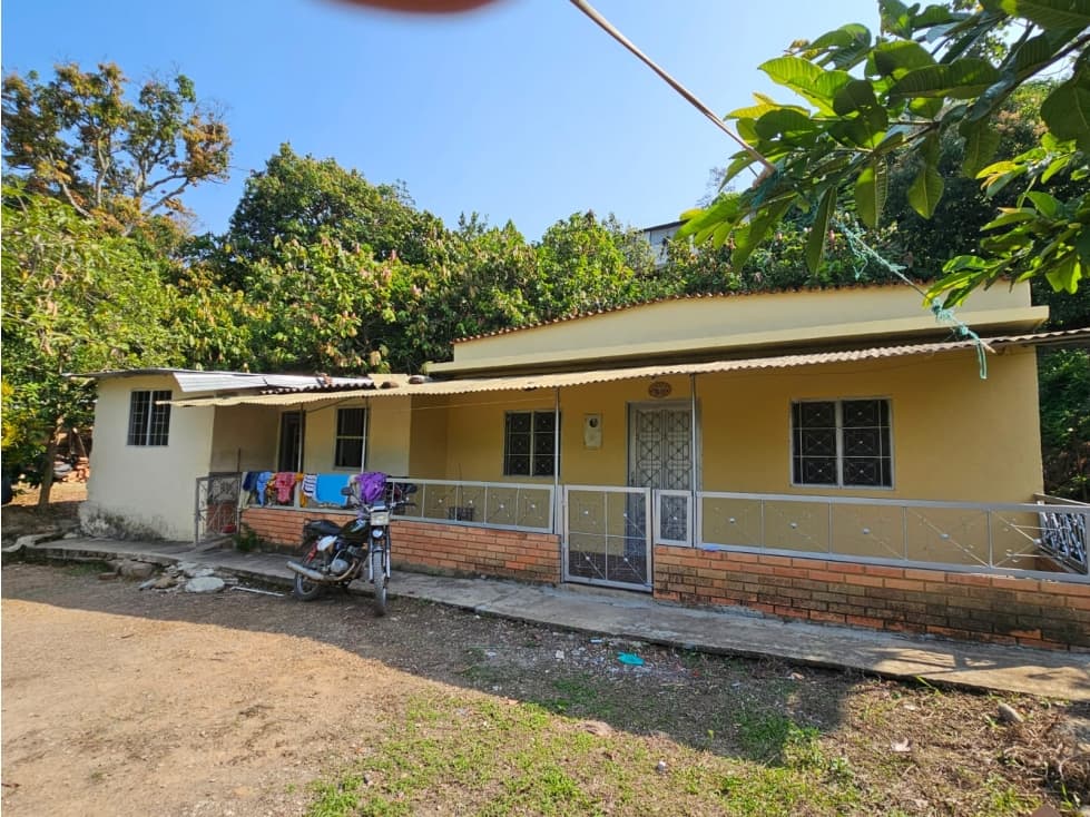 VENDO LOTE CON DOS CASAS EN SAN VICENTE DE CHUCURÍ - 1