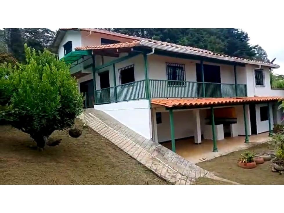 Casa Campestre en Alquiler Santa Elena, Vereda San Ignacio - 1