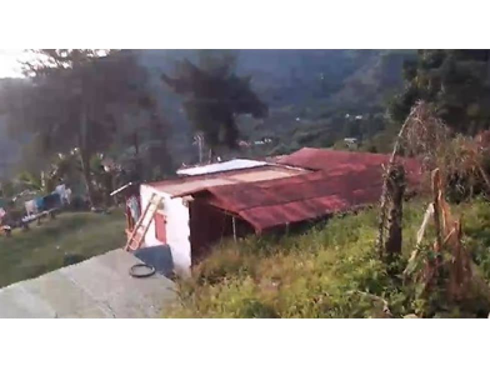 VENTA FINCA ANDES, VEREDA VALLE UMBRIA - 1