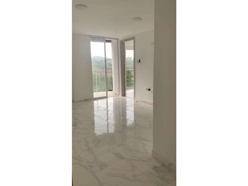 Apartamento Para Alquilar en Unidad Cerrada - 1