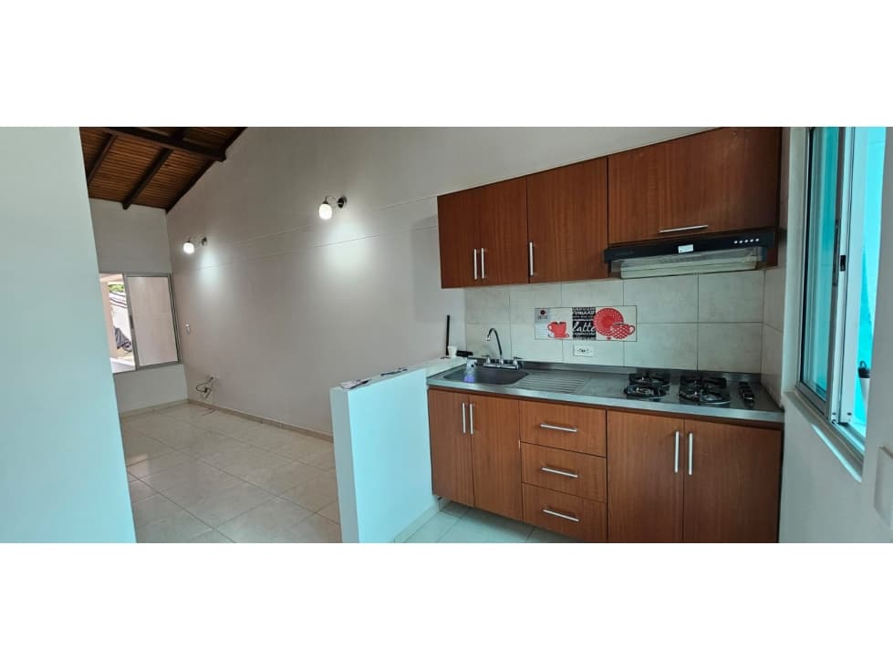 ARRIENDO CASA EN CONJUNTO CERRADO VILLAS DE MONTECARLO - 1