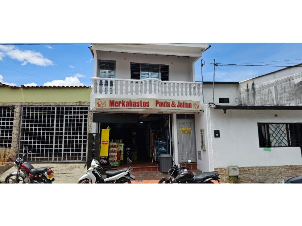ARRIENDO APARTAMENTO CENTRAL EN CHINACOTA - 1