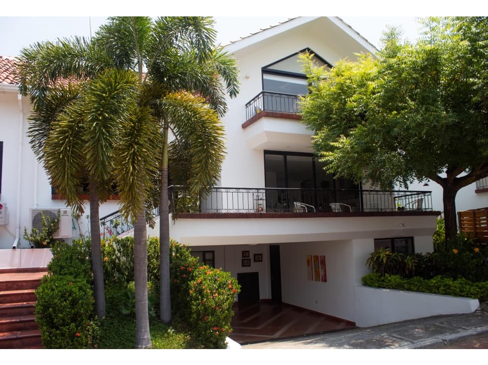 VENDO CASA QUINTA CON PISCINA EN CONJUNTO GIRARDOT - 1