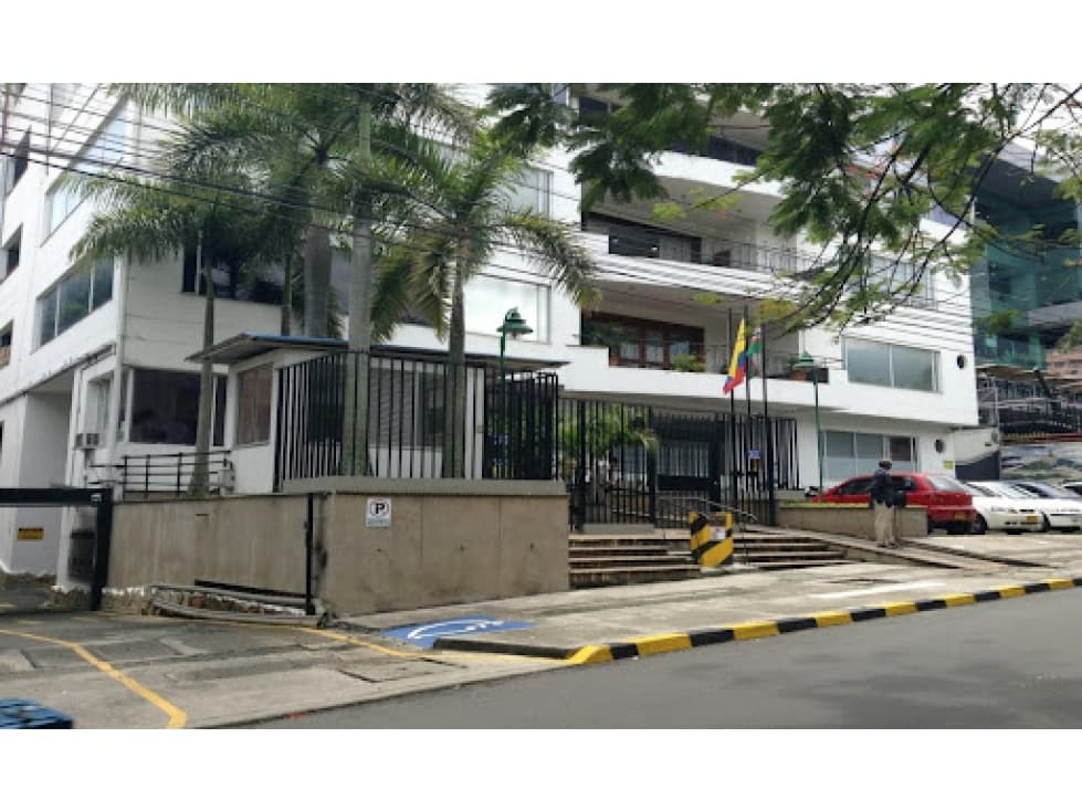 ALQUILA OFICINA EN MENGA PISO 1 - 1