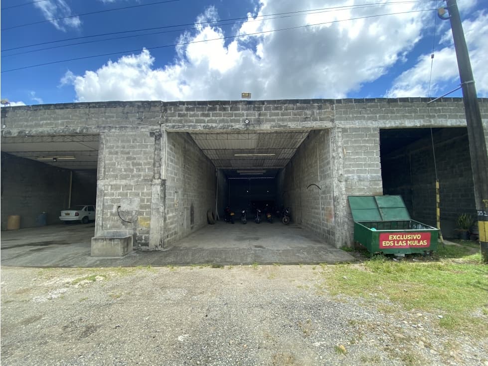 Local Comercial en Arriendo en Caucasia - Antioquia (Local 2) - 1