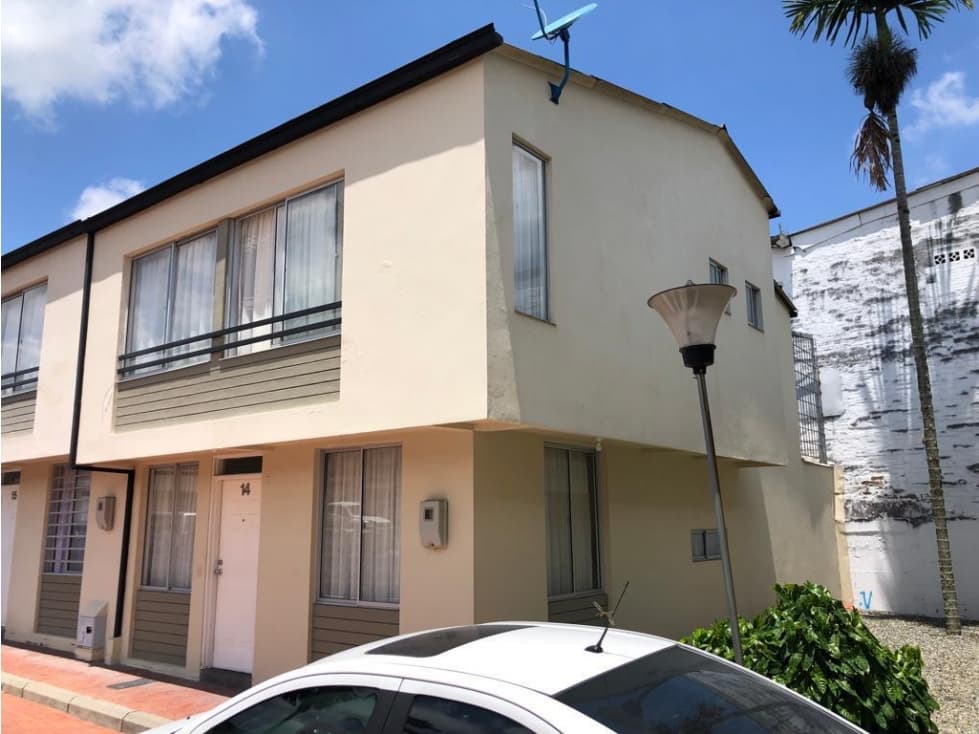 VENTA CASA CAMPESTRE EN CHINCHINÁ, CALDAS | CASA DE CAMPO EN VENTA - 1