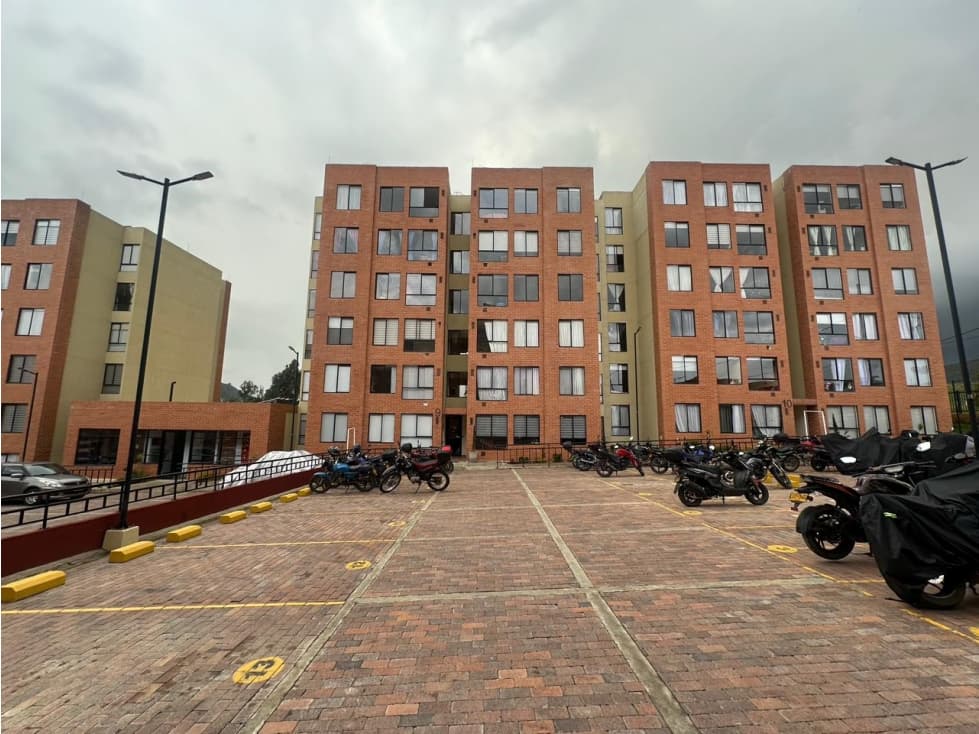 APARTAMENTO EN VENTA ENTRE BOSQUES EN LA CALERA - 1