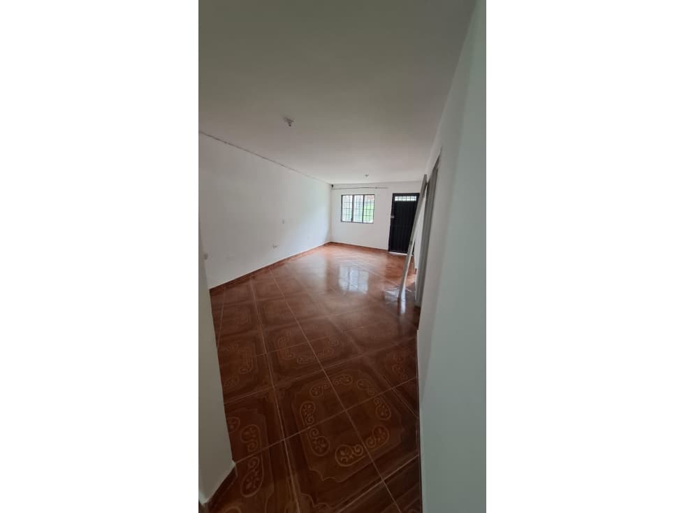 SE VENDE HERMOSA CASA EN LA ESTRELLA - 1
