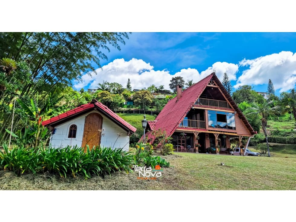 Finca muy cerca de la vía en venta El Peñol - 1