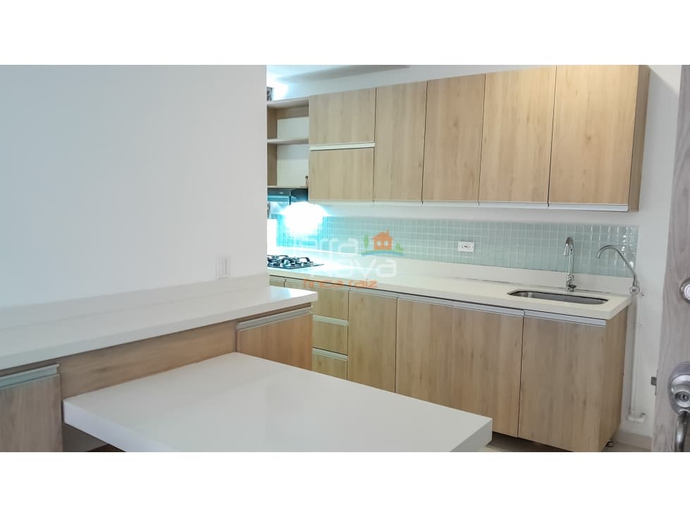 Apartamento en buen sector en venta Guatapé - 1