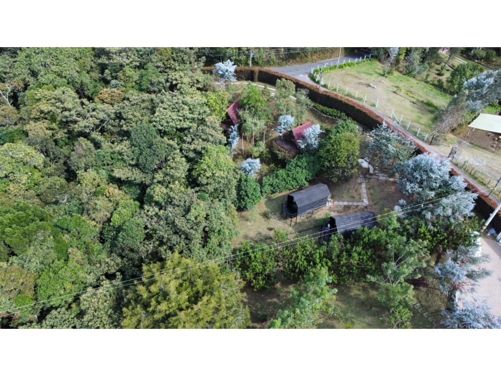 casa finca para inversión en Santa Elena - 1