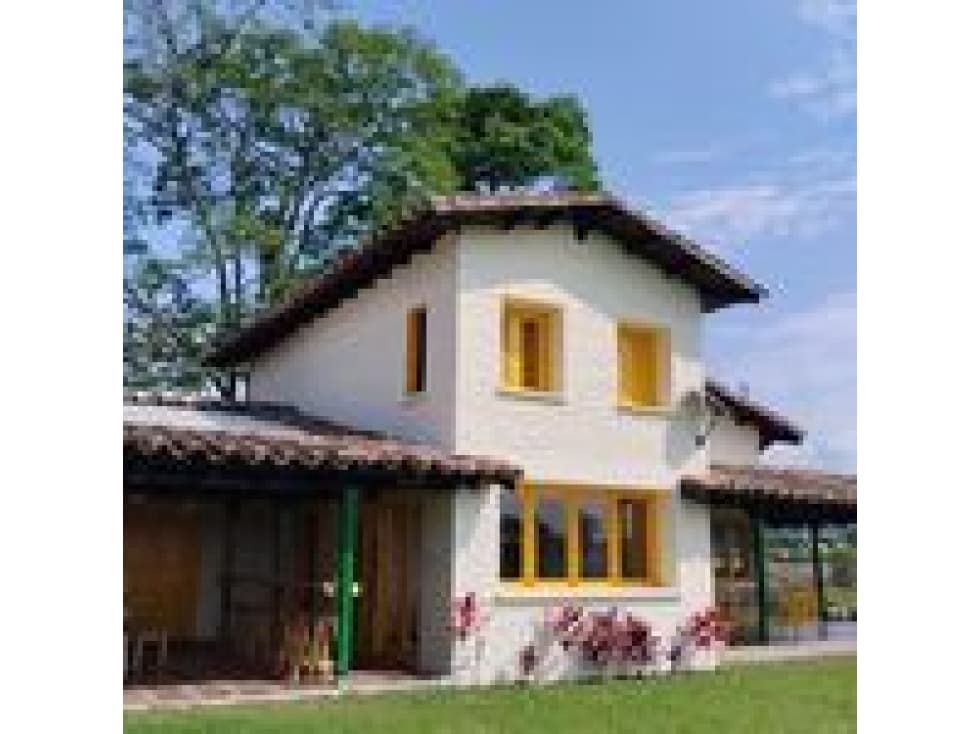 FINCA EN CHINCHINA PAISAJE CAFETERO 16 PAX - 1