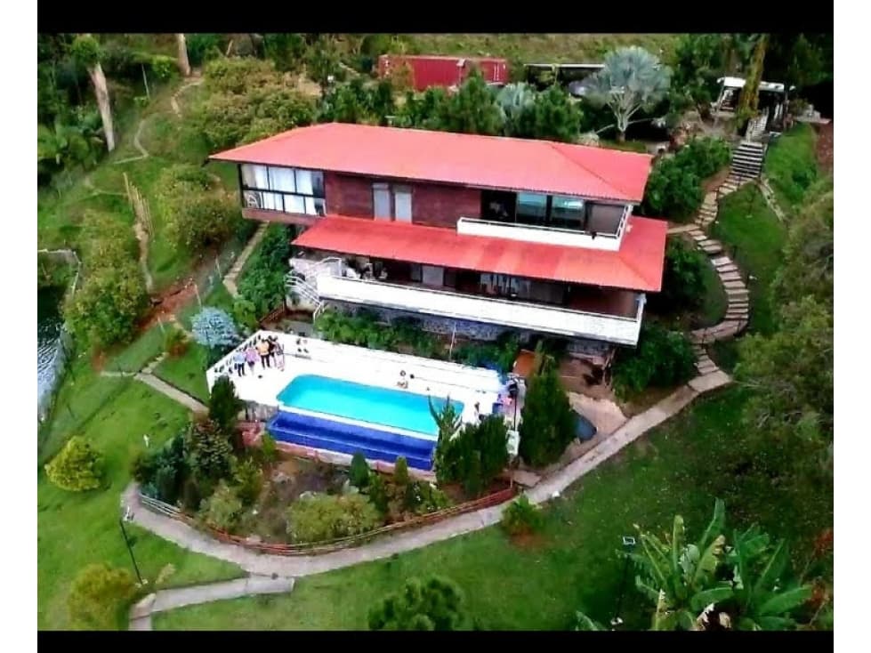 Venta de Finca en El Peñol, Antioquia - 1