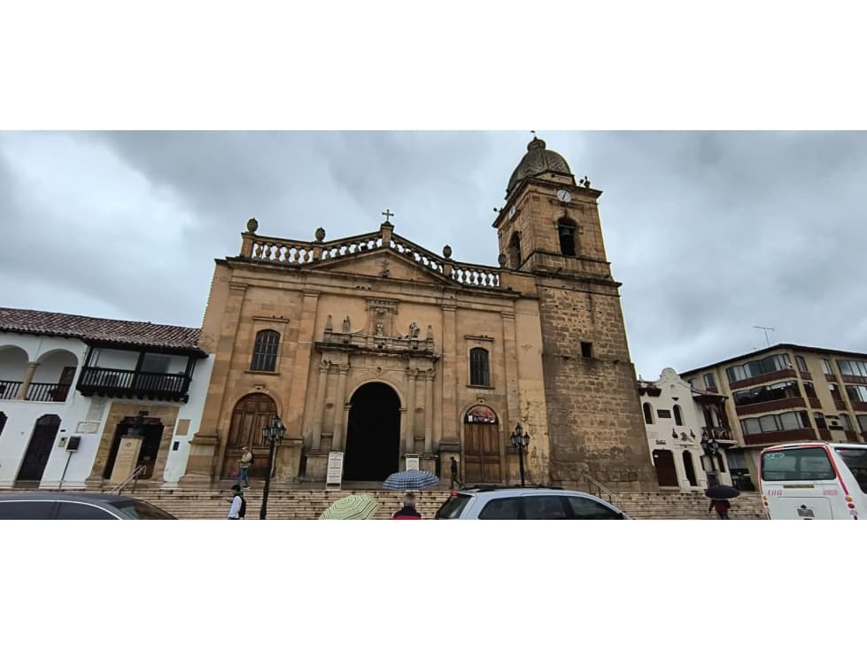 HOTEL EN VENTA - 1