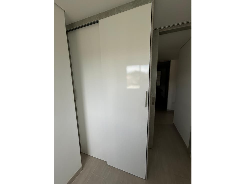 SE VENDE APARTAMENTO,EL EL SANTURAIO,DIFICIO LOS COLORES DEL ARCOIRIS - 1