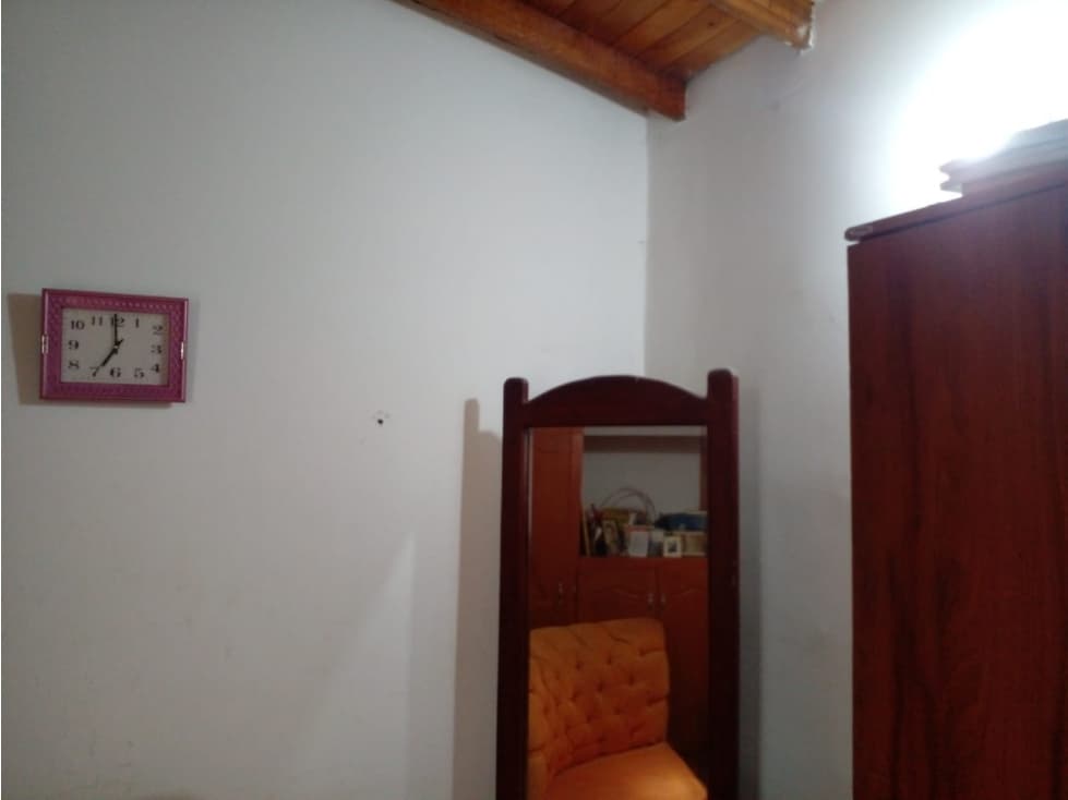 SE VENDE APARTAMENTO EN EL SANTUARIO - 1