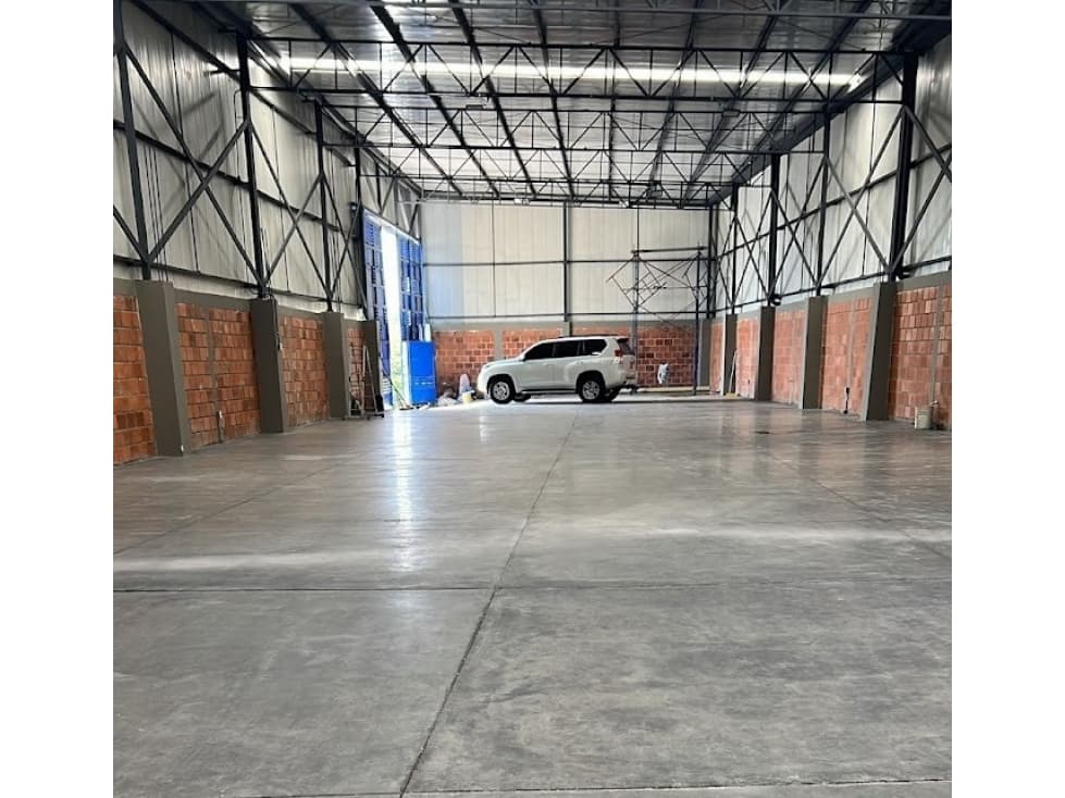 BODEGA EN ARRIENDO UBICADA EN DOSQUEBRADAS RISARALDA - 1