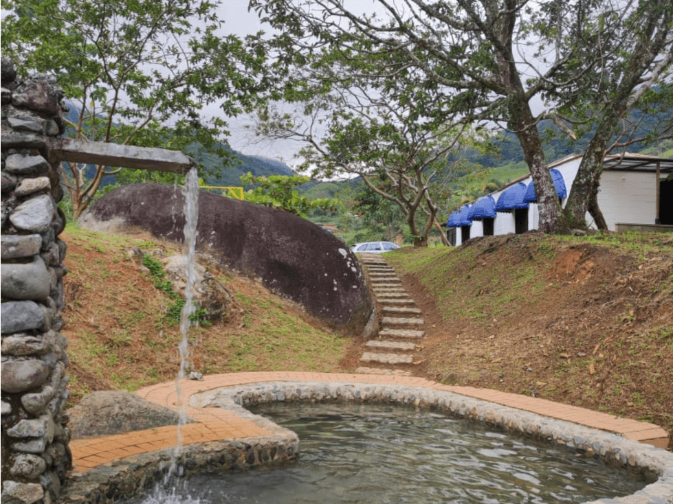 ALQUILER DE FINCA POR FINES DE SEMANA - SECTOR PIEDRA ALTA - 1