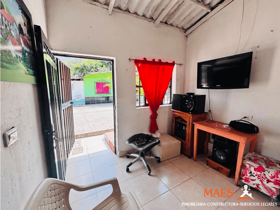 SE VENDE CASA CON GRAN POTENCIAL (CISNEROS, ANTIOQUIA) - 1