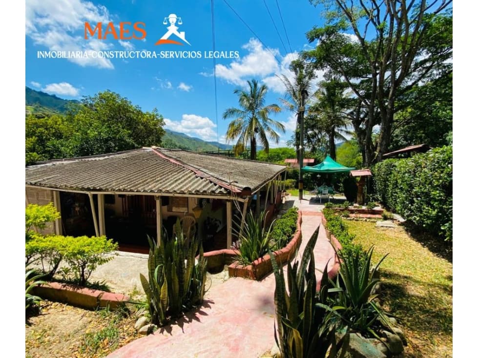 Casa Campestre en Venta Cisneros, Antioquia - 1
