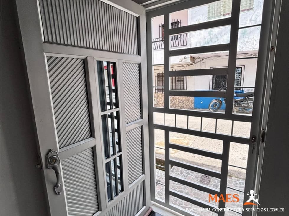 EXCLUSIVA CASA EN VENTA (CISNEROS ANTIOQUIA) - 1