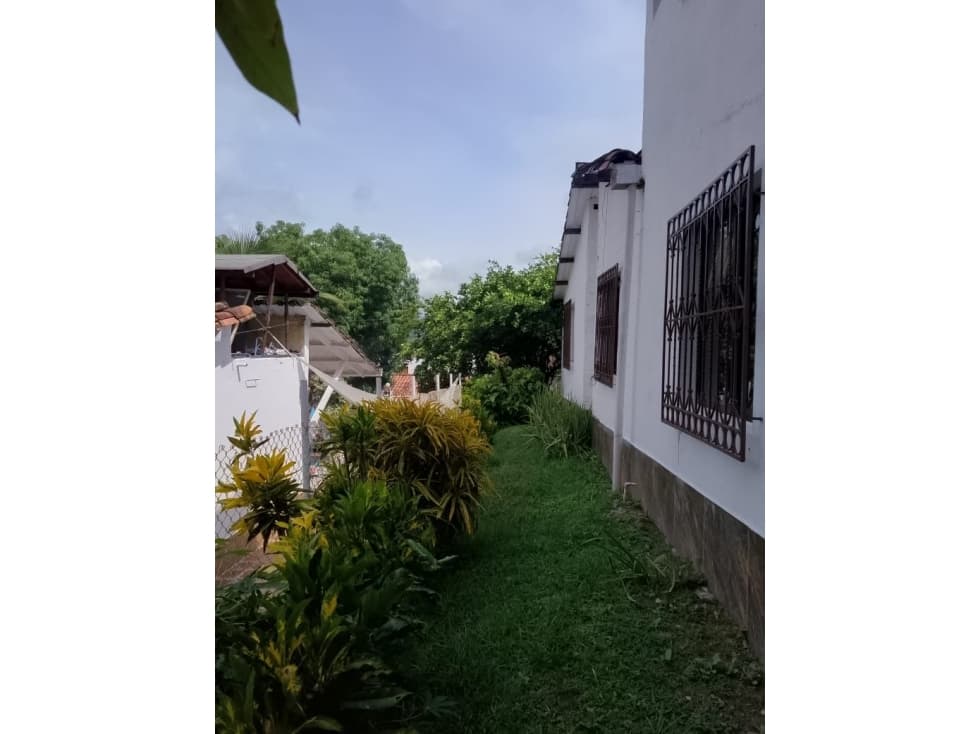 CASA EN URBANIZACION DE LA PINTADA - 1