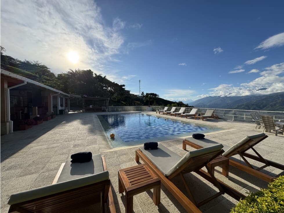 Finca en venta rentando en Airbnb | San Jerónimo | Sector Loma Hermosa - 1
