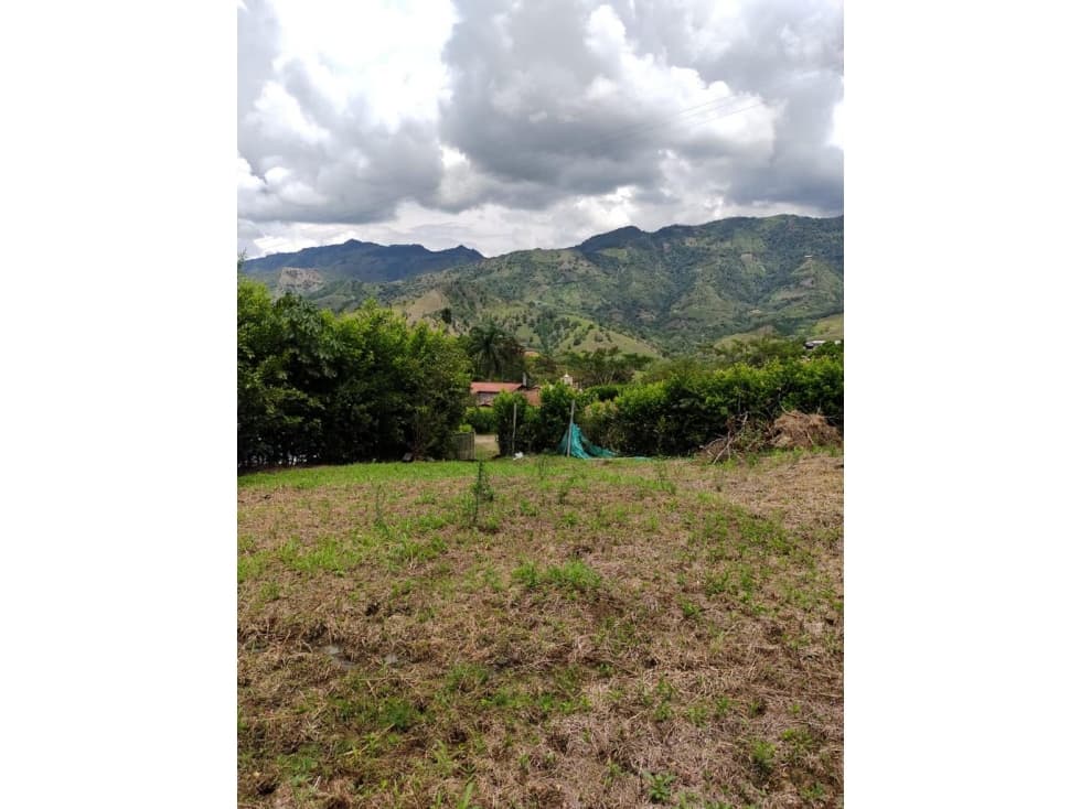 VENTA DE LOTE EN EL MUNICIPIO DE HISPANIA, SUROESTE ANTIOQUEÑO - 1