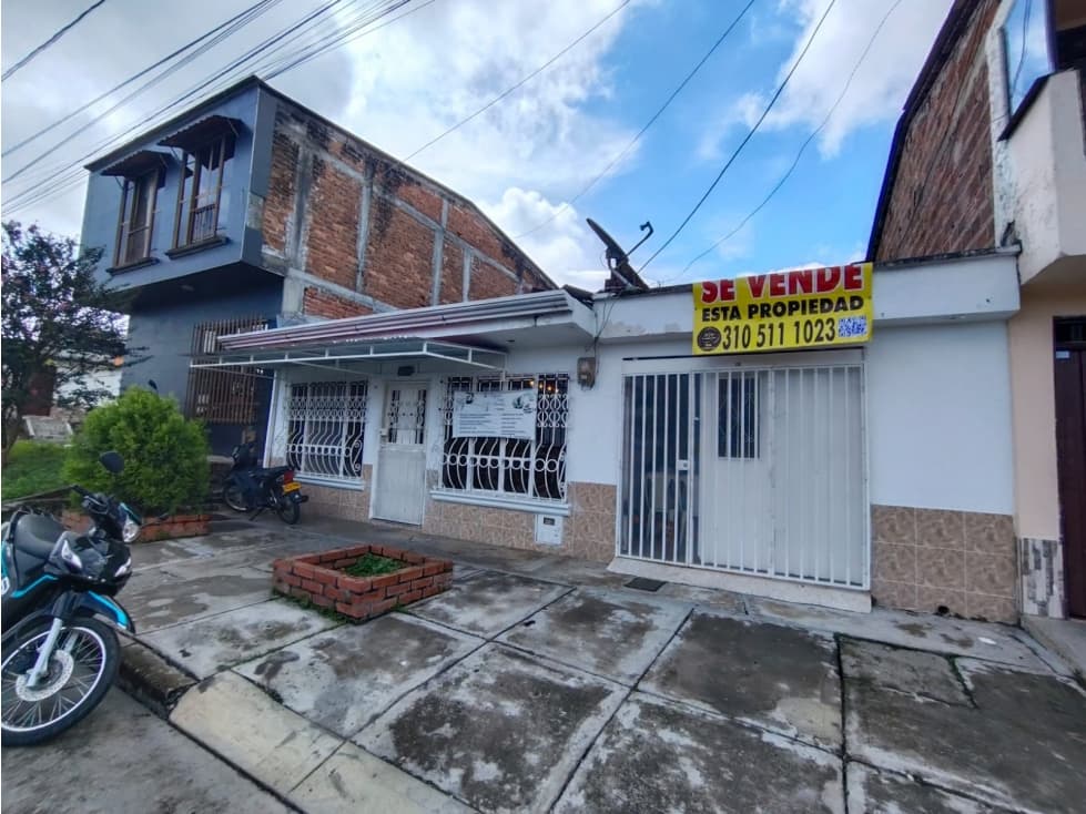SE VENDE ESPECTACULAR CASA EN CAICEDONIA - 1