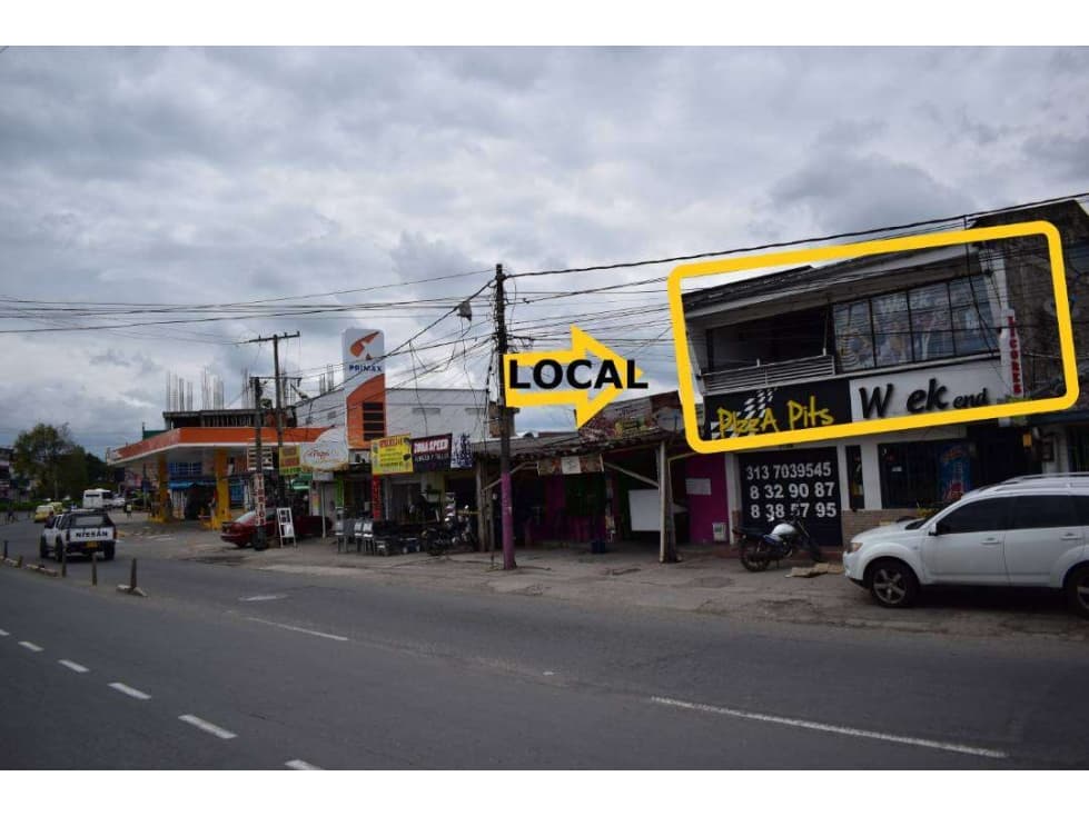 LOCAL EN LA GLORIETA DE BELLA VISTA - 1