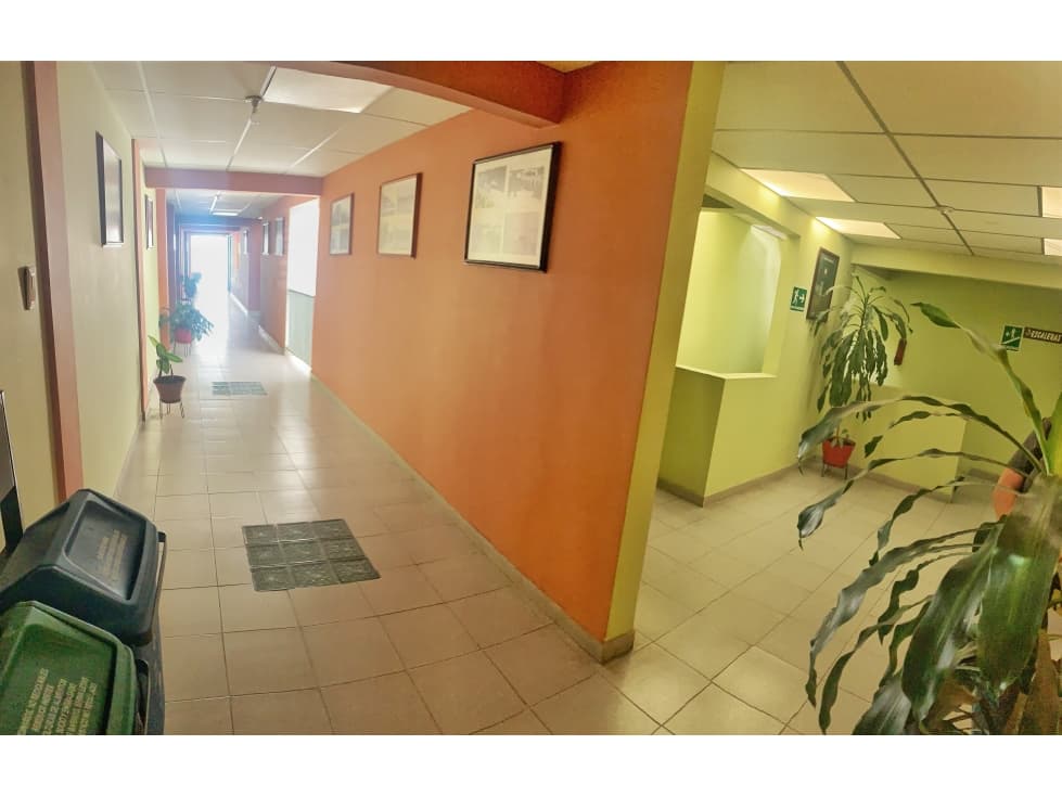 VENDO CASA/HOTEL CON 18 HABITACIONES POR LA 13 - 1