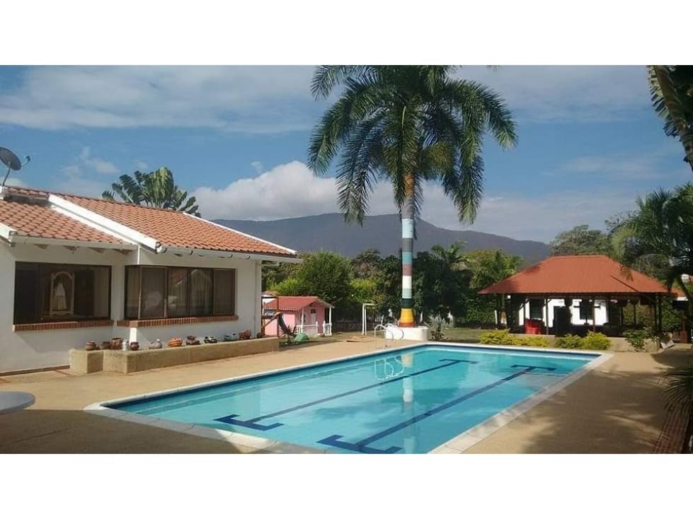 CASA CAMPESTRE EN VENTA - CHINAUTA - 1