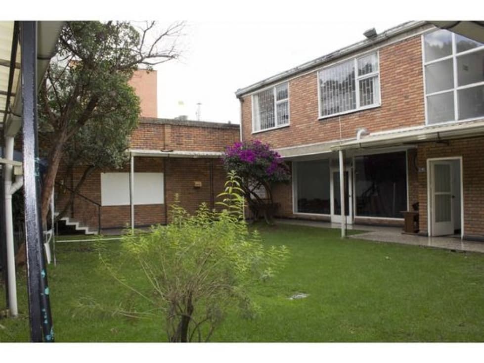 Casa en la Soledad sobre el Parkway - 1