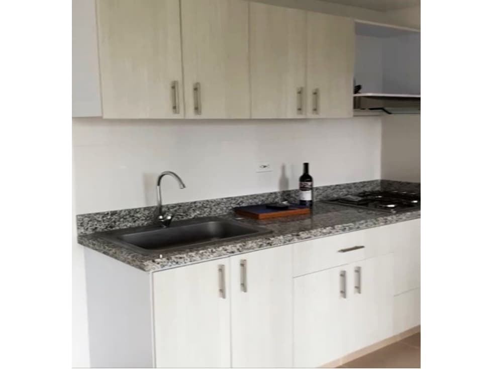 Apartamento en venta en La Estrella - 1
