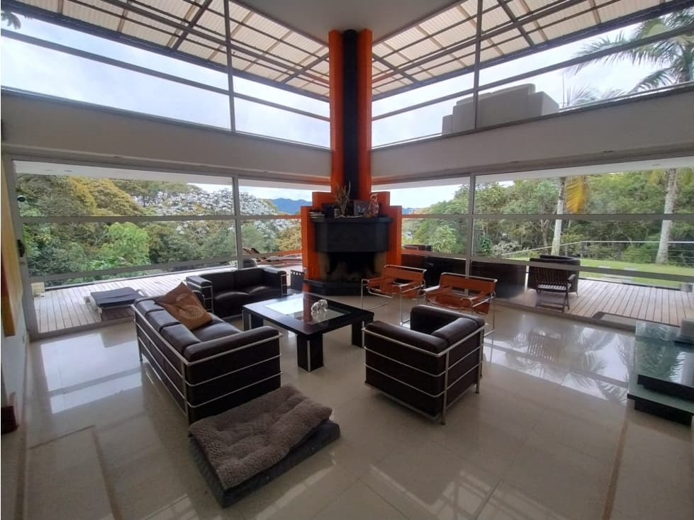 Casa en Arriendo en El Retiro Sector La Fe - 1