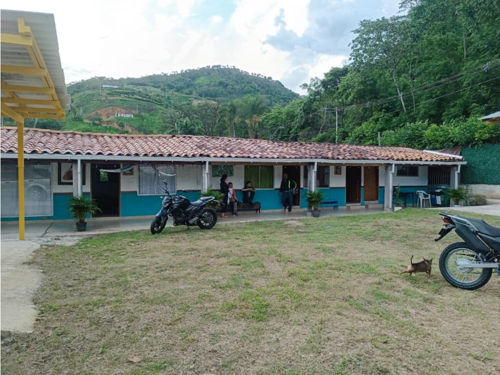 VENTA-CAMBIO CASA CAMPESTRE EN CIUDAD BOLIVAR, ZONA URBANA - 1
