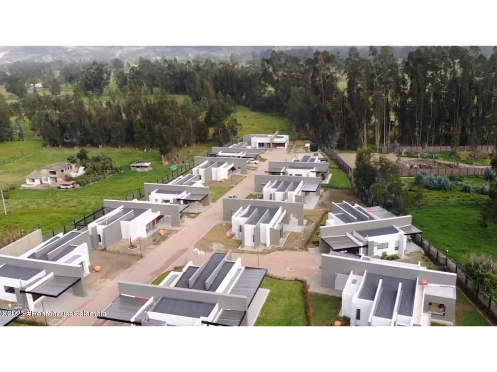 Casa en Sogamoso (Boyaca) RAH CO: 25-1311 - 1