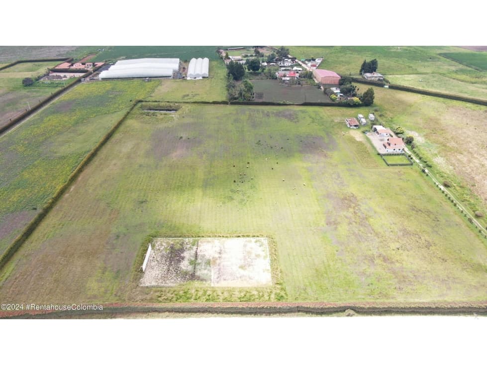 Lote en Bojaca (Cundinamarca) RAH CO: 25-150 - 1