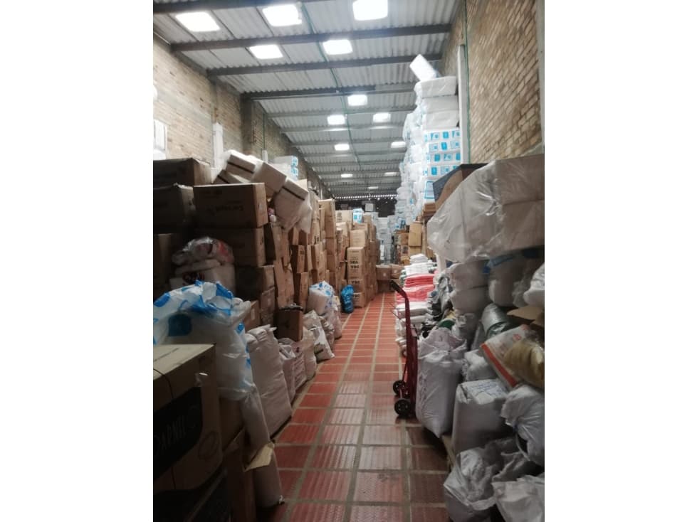 VENTA DE BODEGA CON GRAN POTENCIAL PARA NEGOCIO - 1
