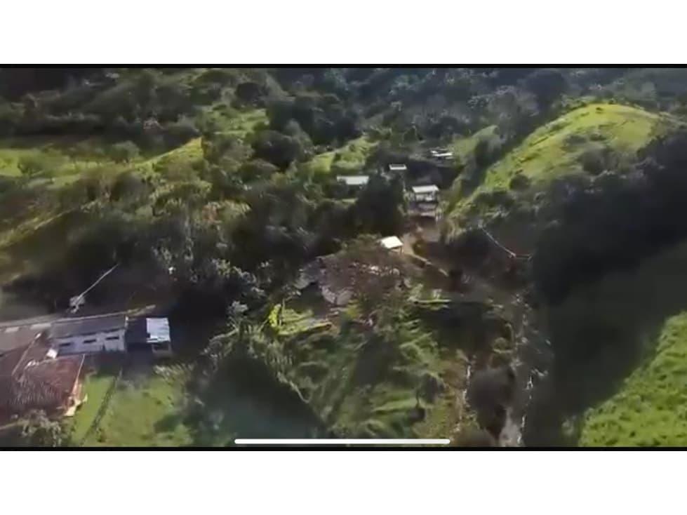 FINCA CIUDAD BOLIVAR ANTIOQUIA PERFECTA PARA NEGOCIO TURISTICO - 1